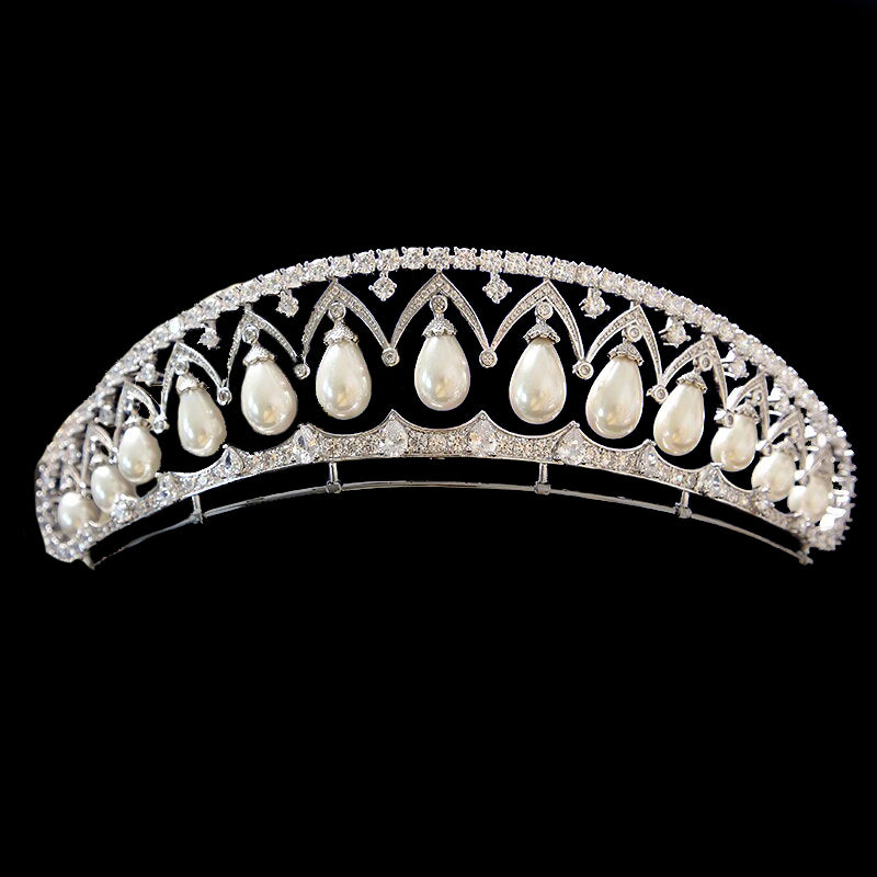 Empress Alexandra Feodorovna's Drop Pearl Tiara – royalloverfairy