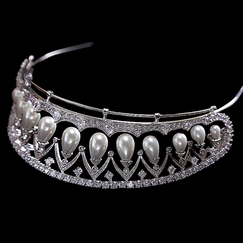 Empress Alexandra Feodorovna's Drop Pearl Tiara – royalloverfairy