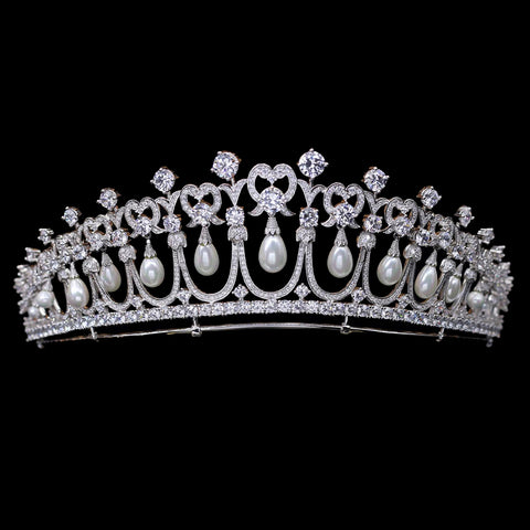 Queen Mary's Lover's Knot Tiara, Royal Tiara, Crown Jewels