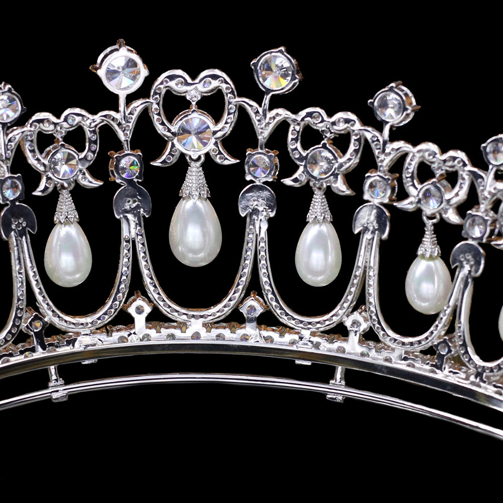 Queen Mary s Lover s Knot Tiara Luxury Royal Inspired Tiaras queen-mary-s-lover-s-knot-tiara-luxury-royal-inspired-tiaras